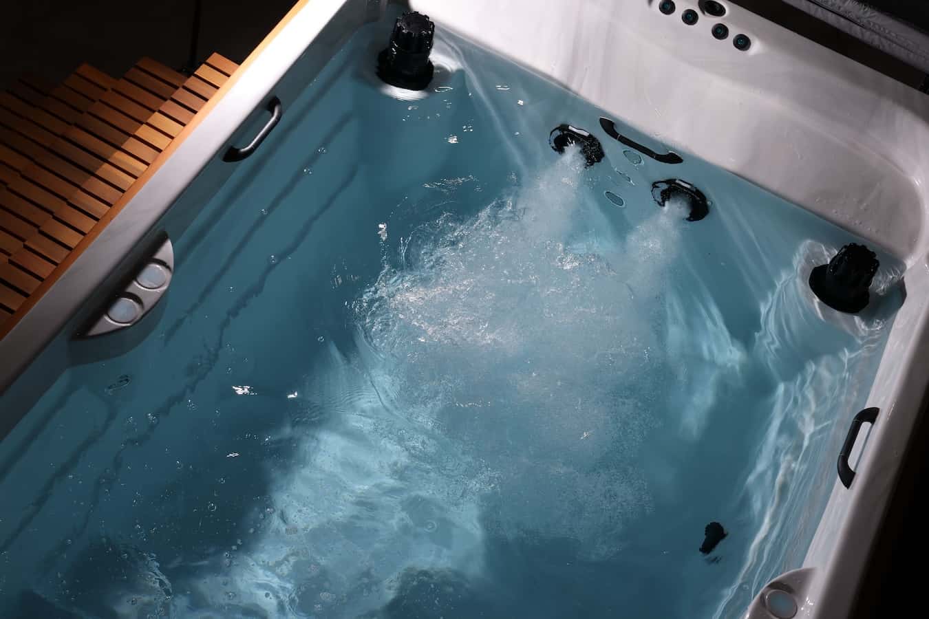 Choosing the Right Hot Tub Accessories for Your New Brunswick Home